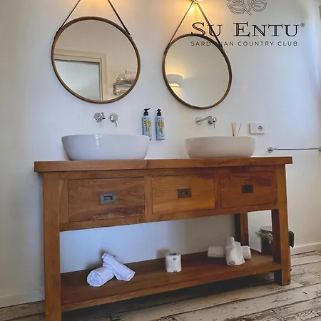 Su Entu Sardinian Country Club 4* Όλμπια