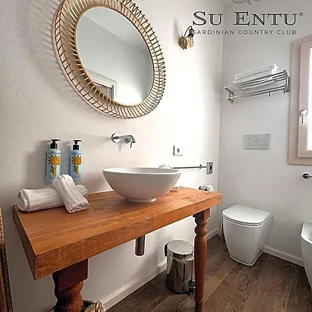 Su Entu Boutique 4*